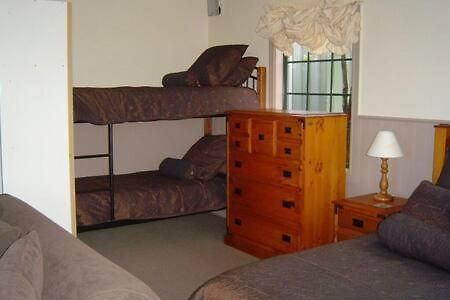 Private Seaside Couples Hideaway Villa Kaka Point Exterior foto